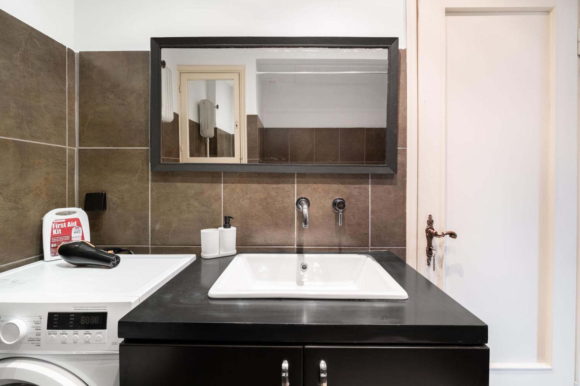 Super In Syntagma By Athenian Keys Apartment *
